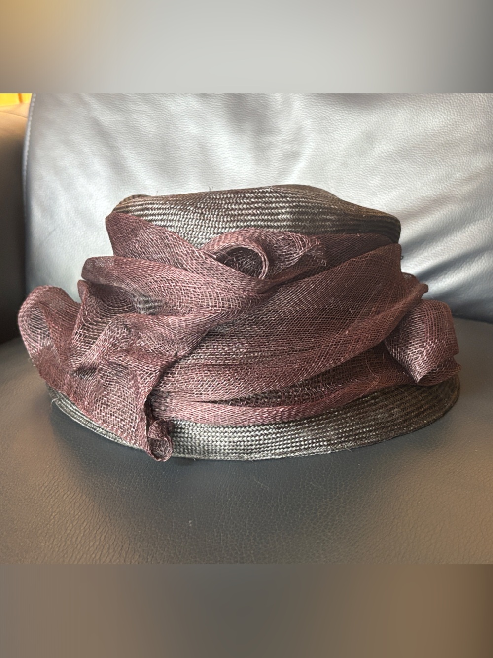 Vintage Lilliput Hat Elegant Black Woven Hat with Burgundy Accent